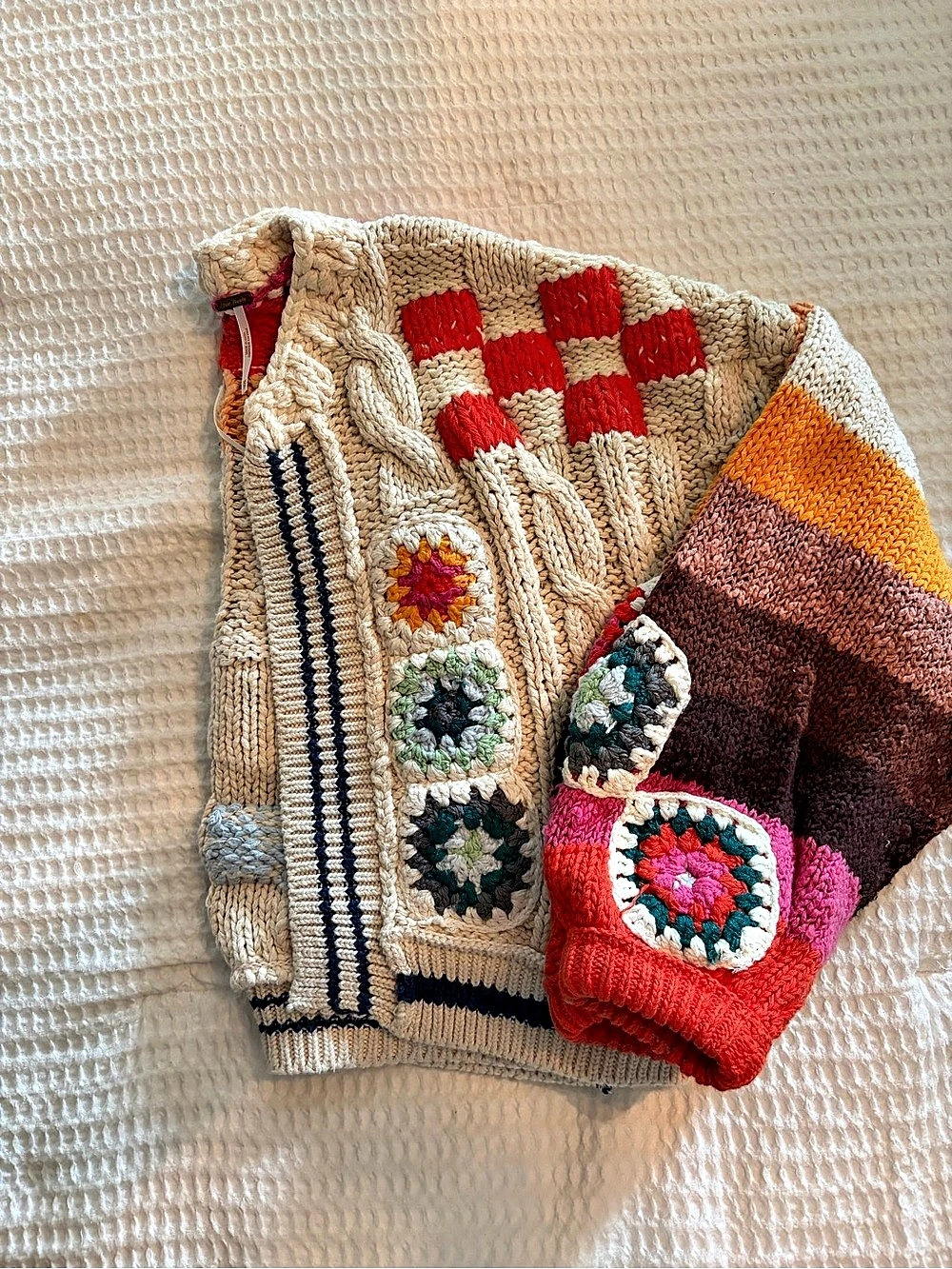 Free People Clear Skies Cardigan Crochet Cream & Red - Picture 2 of 6